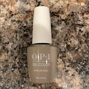 OPI gel color Taupe-less beach